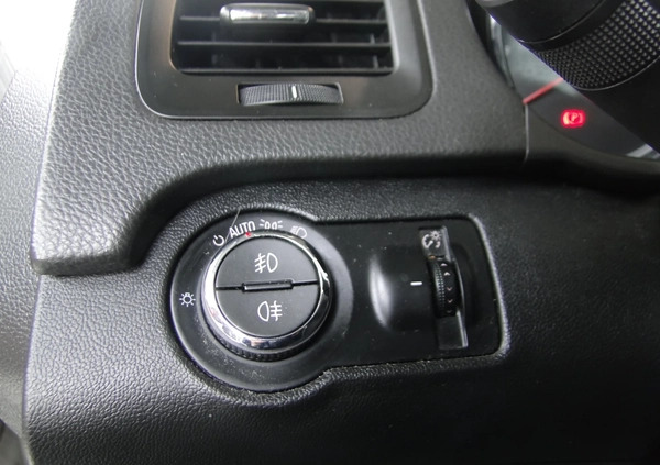 Opel Insignia cena 21900 przebieg: 193832, rok produkcji 2009 z Gniezno małe 631